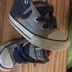 Converse Shoes - Size 7c shoes Converse Shoes - Size 7c shoes